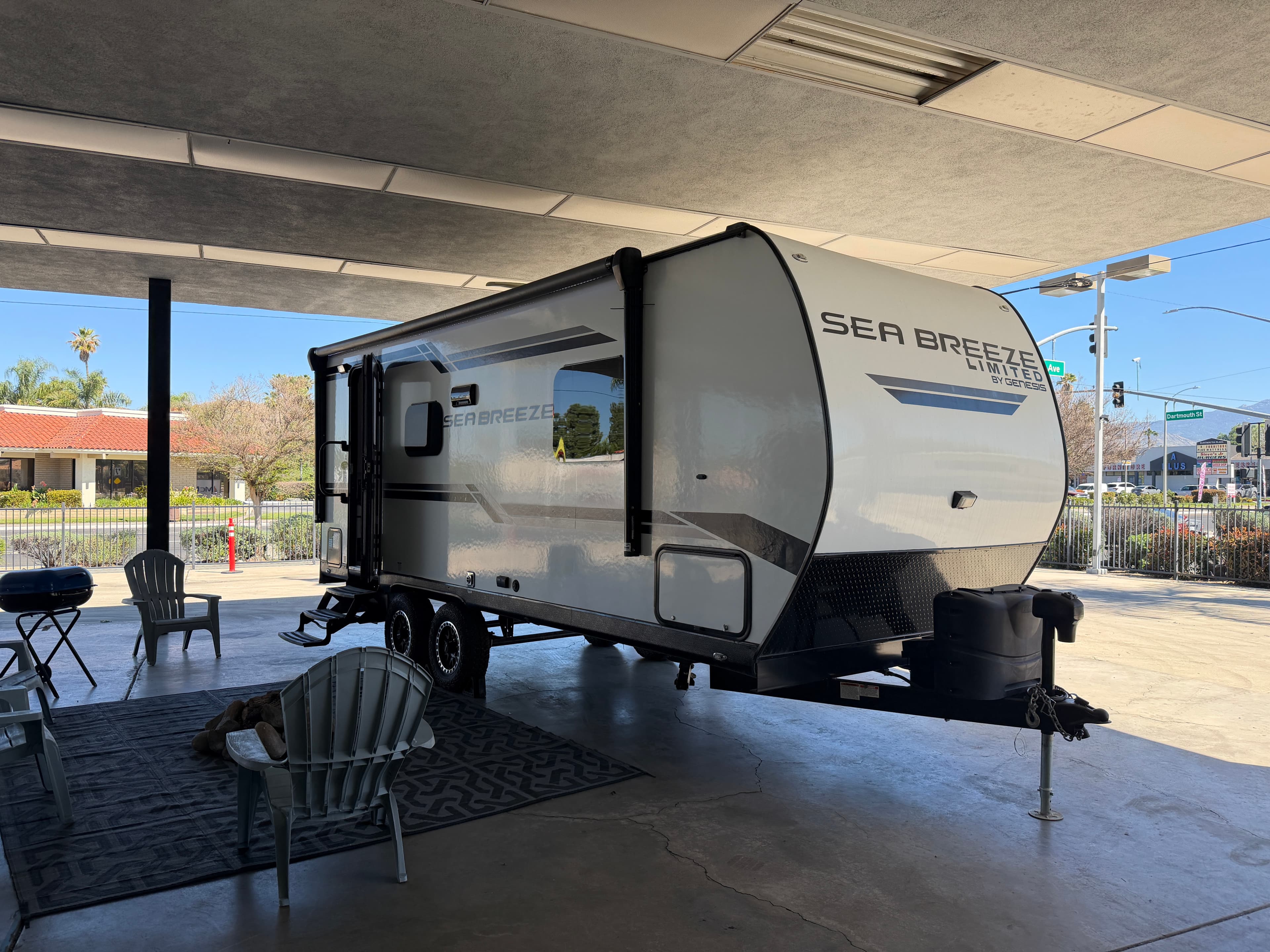 2023 Genesis Supreme Sea Breeze